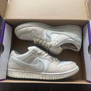 Men’s Nike White and Cream Sneakers